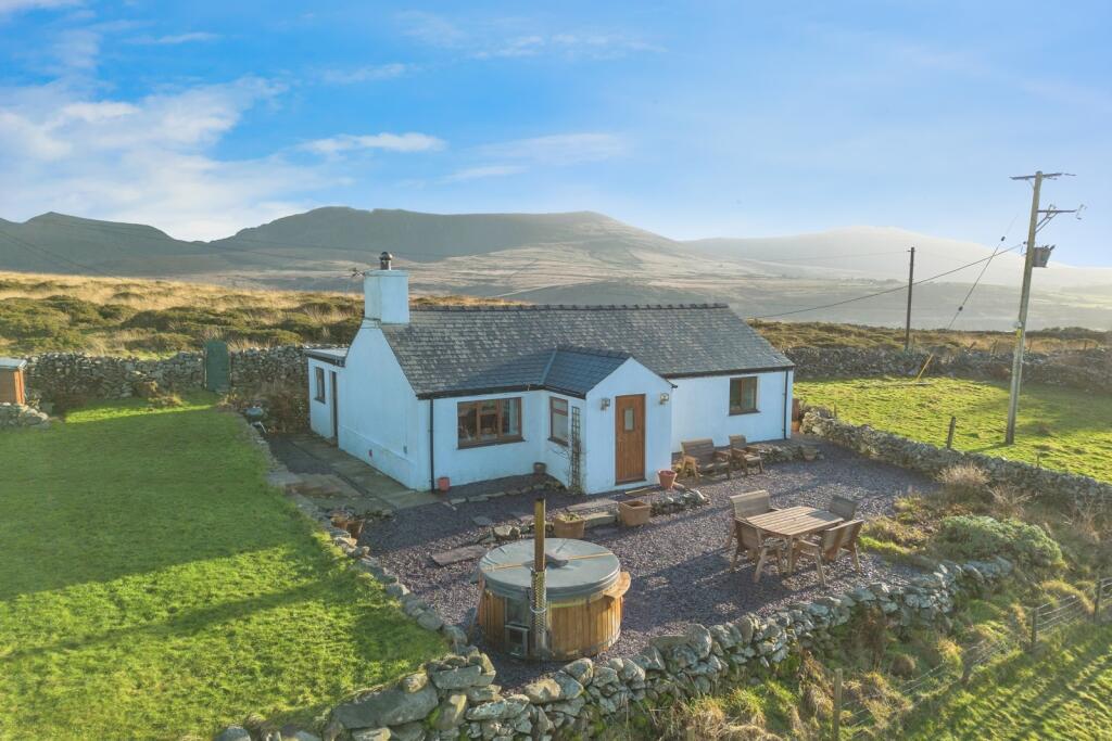 Main image of property: Clogwyn Melyn, Penygroes, Caernarfon, Gwynedd, LL54