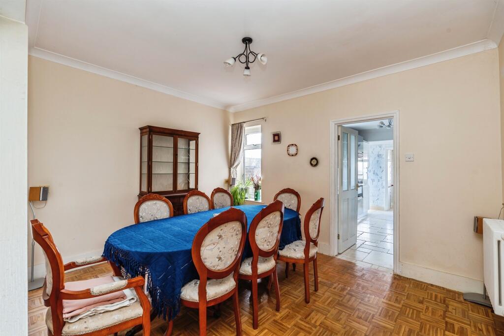 House in Eastleigh, Newtown - View 4
