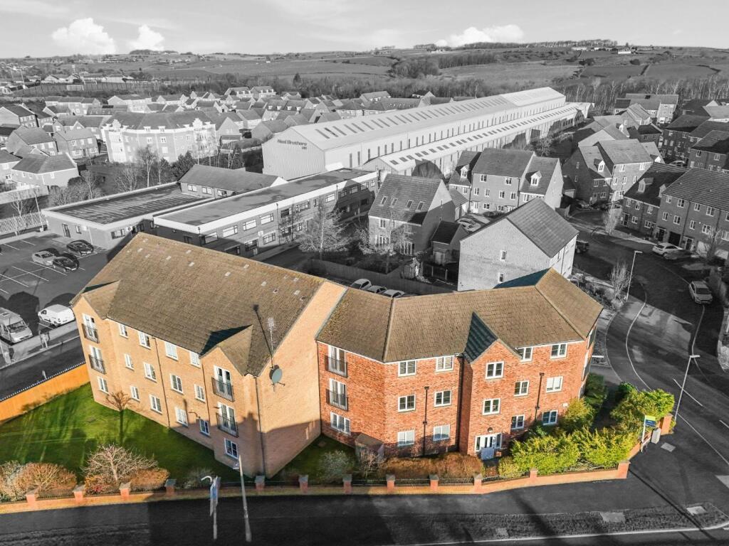 Apartment in Sheffield, Castle Green, Penistone - View 2