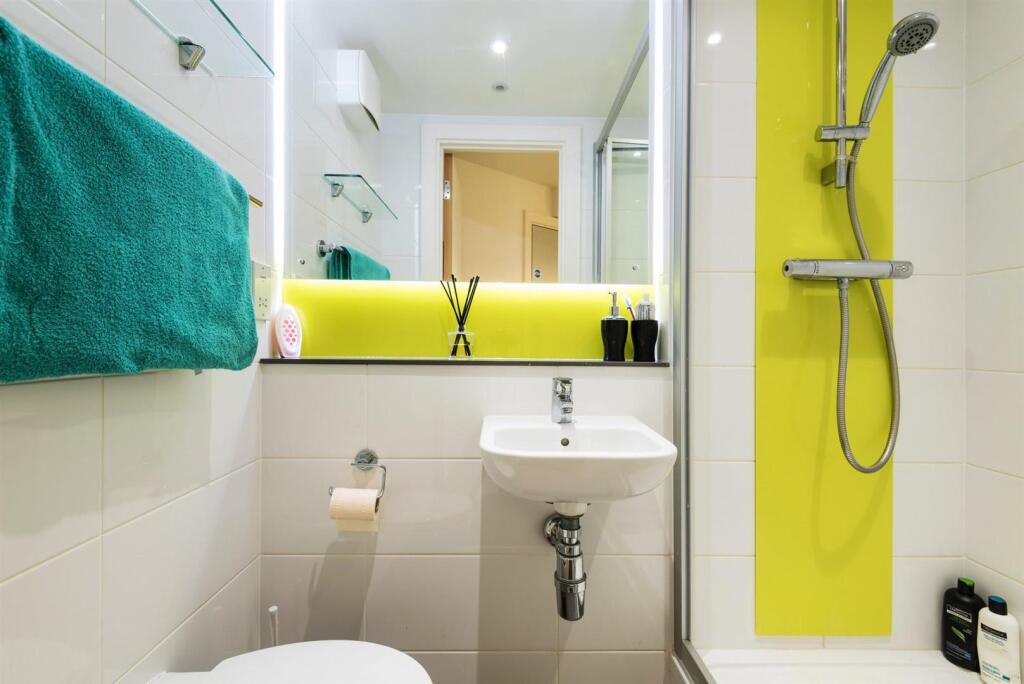 Additional image 2 of Birmingham | Student | September | B4