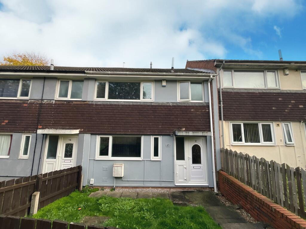 3-bed terraced on Musters Walk, Nottingham, NG6, £155,000