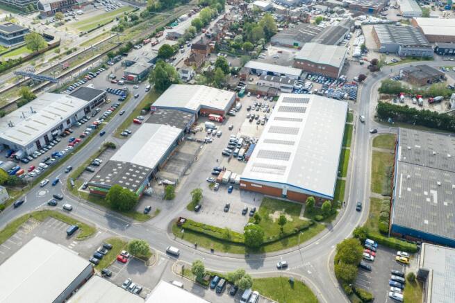 unit B1 & B2 Hambridge Road 10.jpg