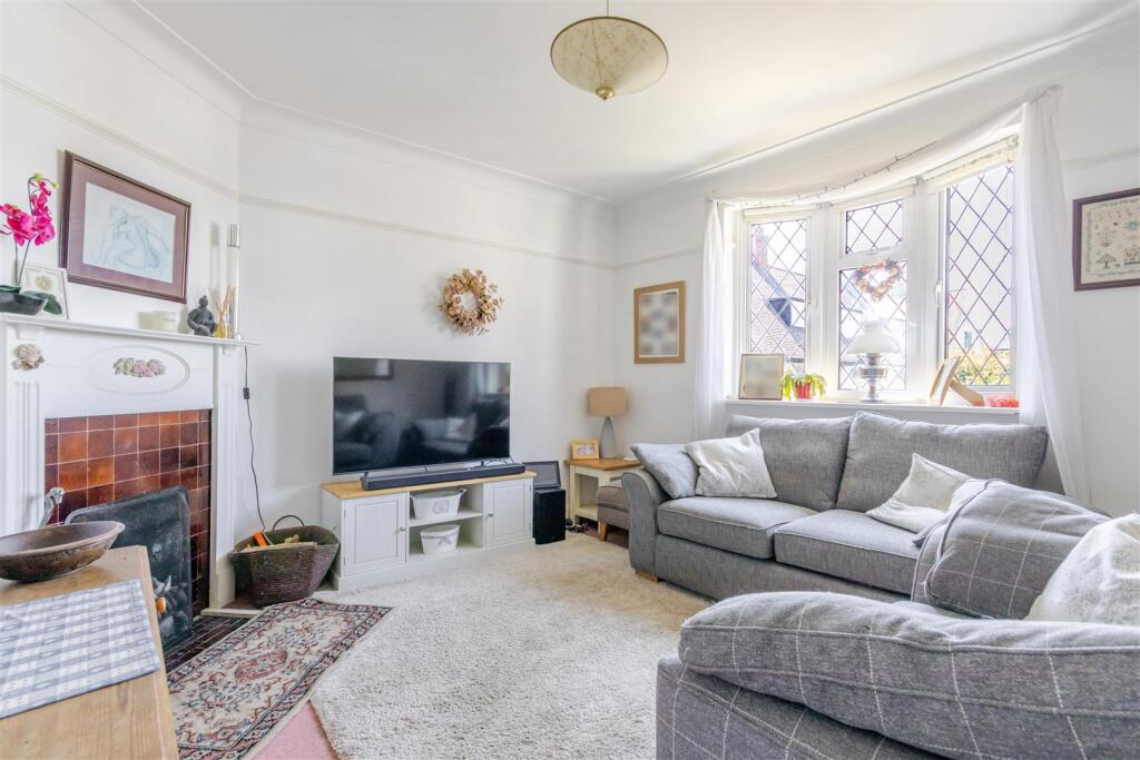 House in London - View 2