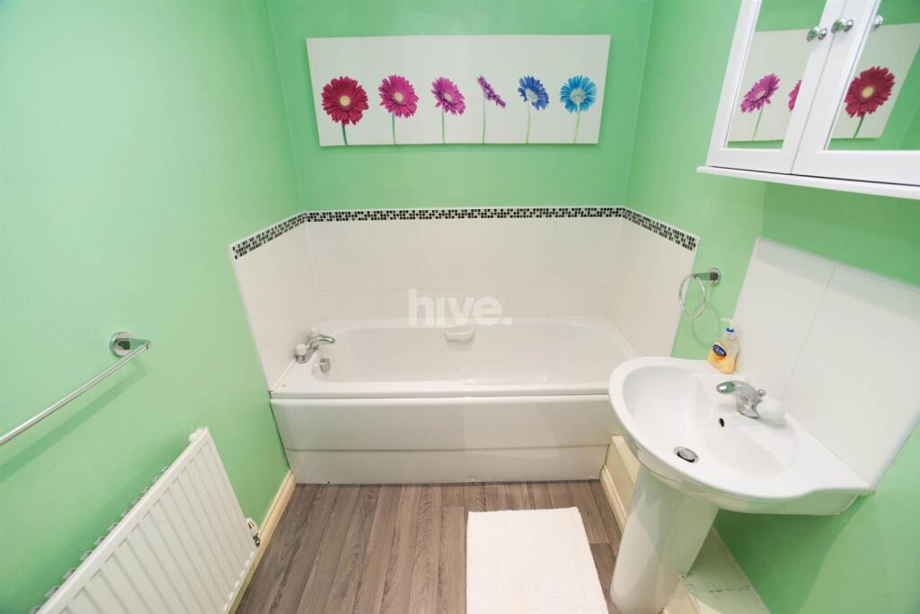 Apartment in Newcastle upon Tyne - More