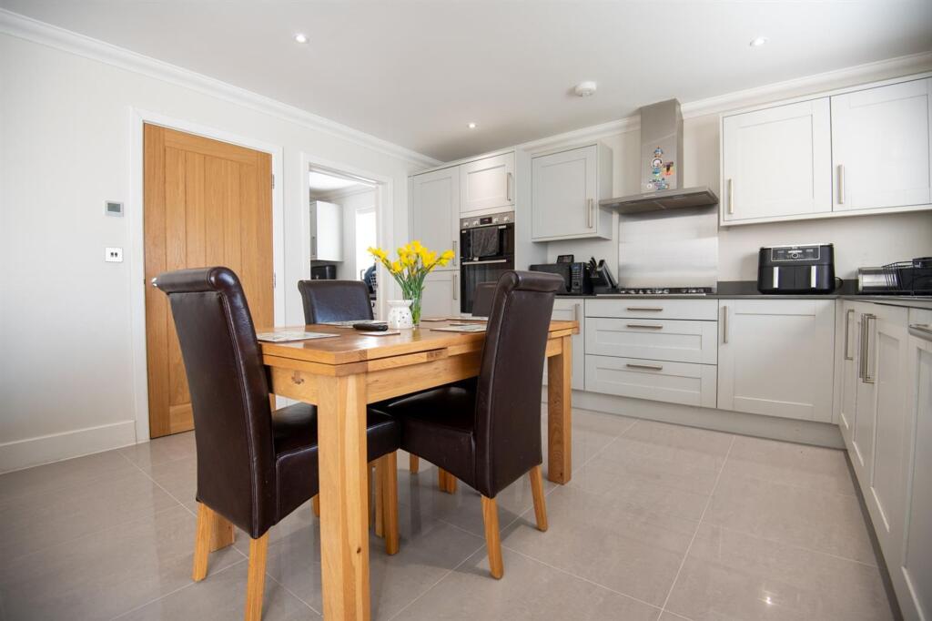 House in Little Harrowden - More