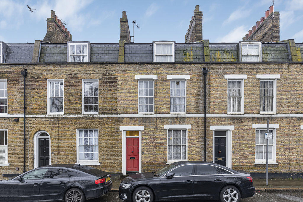 Main image of property: York Square, Limehouse, E14