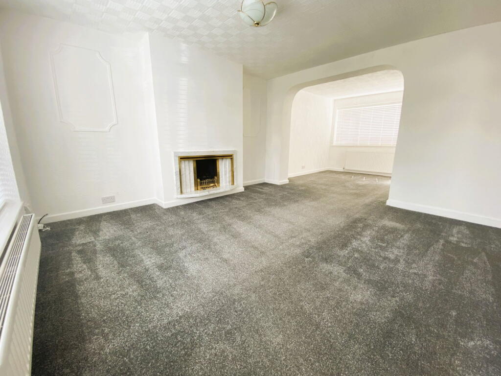 House in Oldham, Greater Manchester - View 5