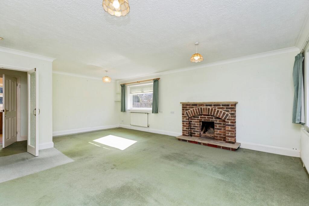 Little East Street, Billingshurst, West Sussex, RH14 photo 4