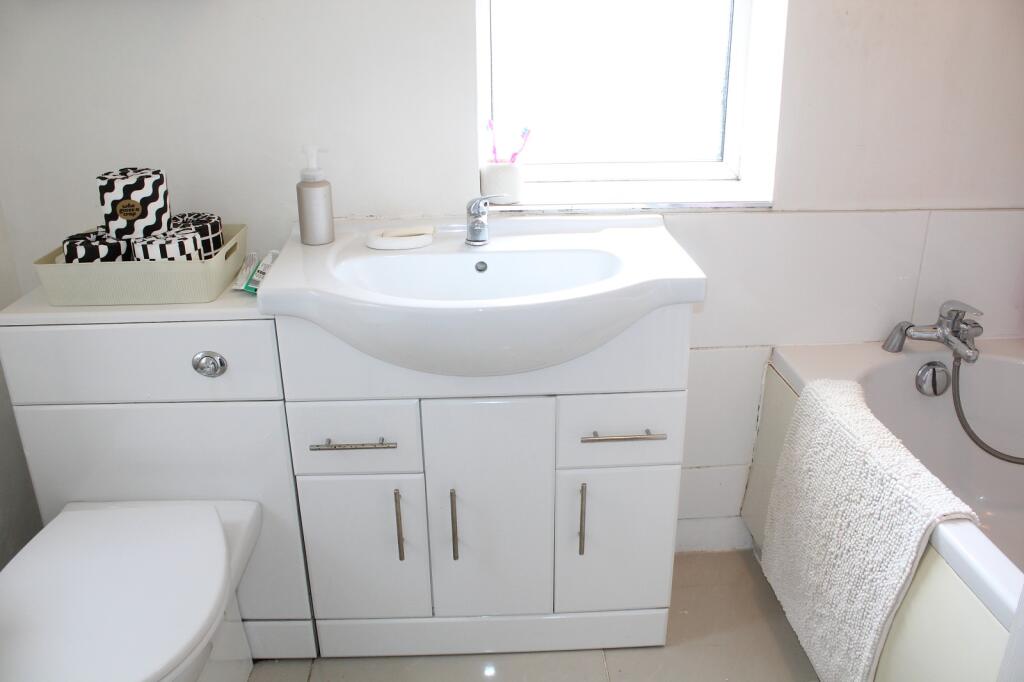 House in North East Derbyshire, Shirland and Higham CP - More