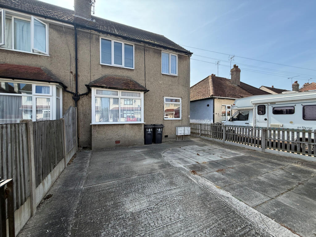 Main image of property: CLACTON-ON-SEA, CO15