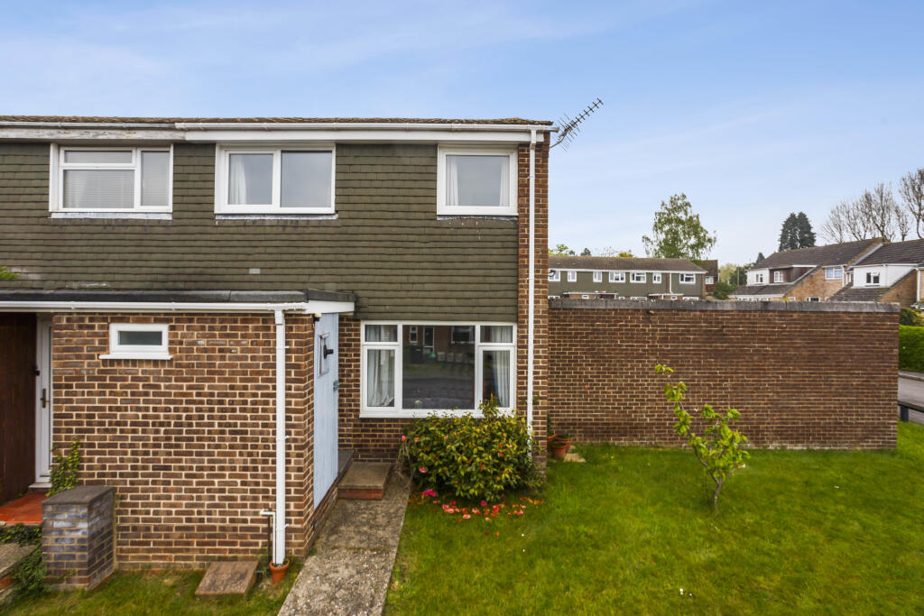 Main image of property: Sagecroft Road, Thatcham, RG18