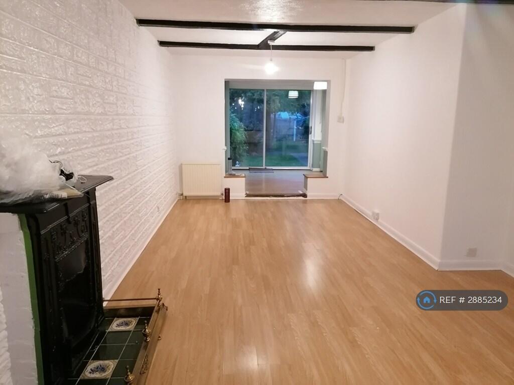 House in Enfield - View 3