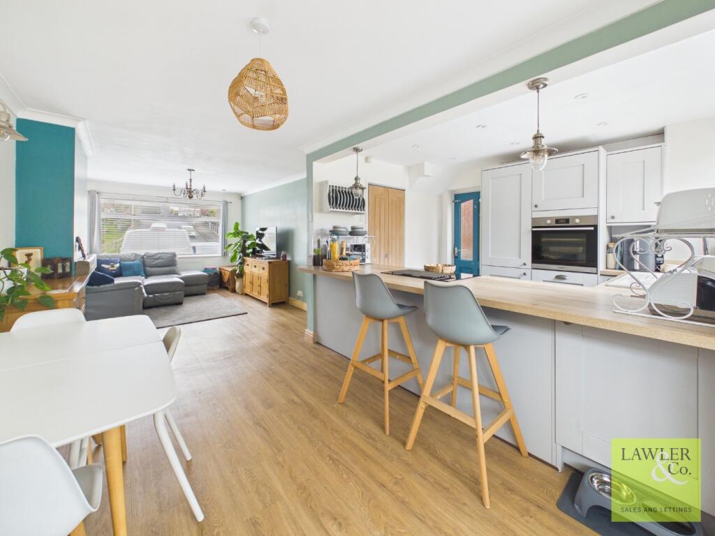 Ash Tree Road, Hyde, Greater Manchester, SK14 4EP photo 3