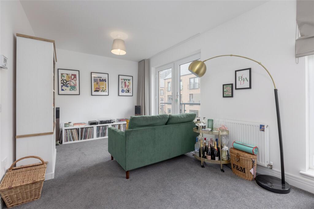 House in Edinburgh, Leith Harbour & Newhaven - More