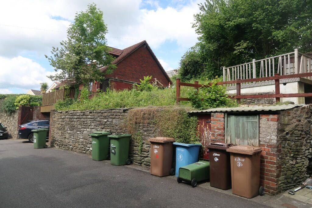 King Charles Road, Newbridge, NP11