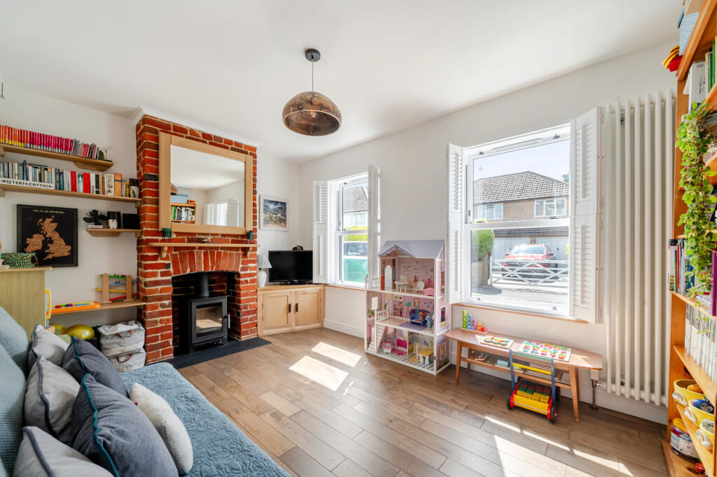 House in Sunningdale, Windsor and Maidenhead - View 3