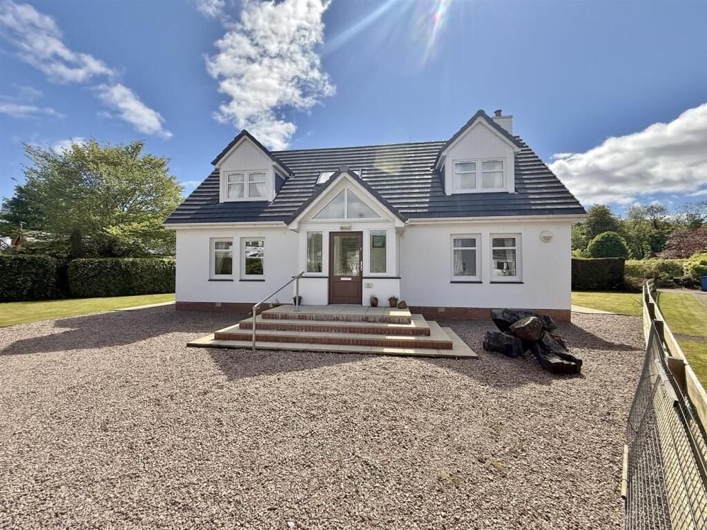 Main image of property: 6 The Paddock, Brodick, Isle Of Arran