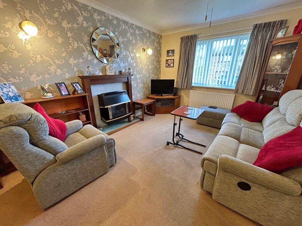 House in Llandudno, Llay - View 2