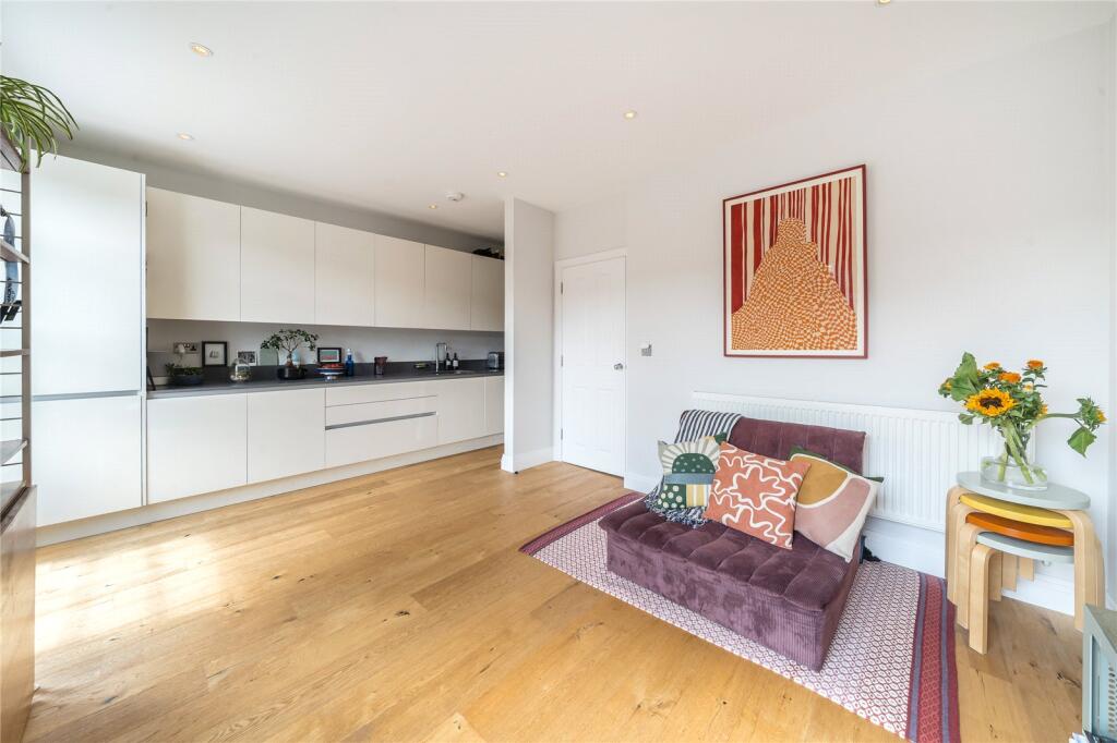 House in London - View 4