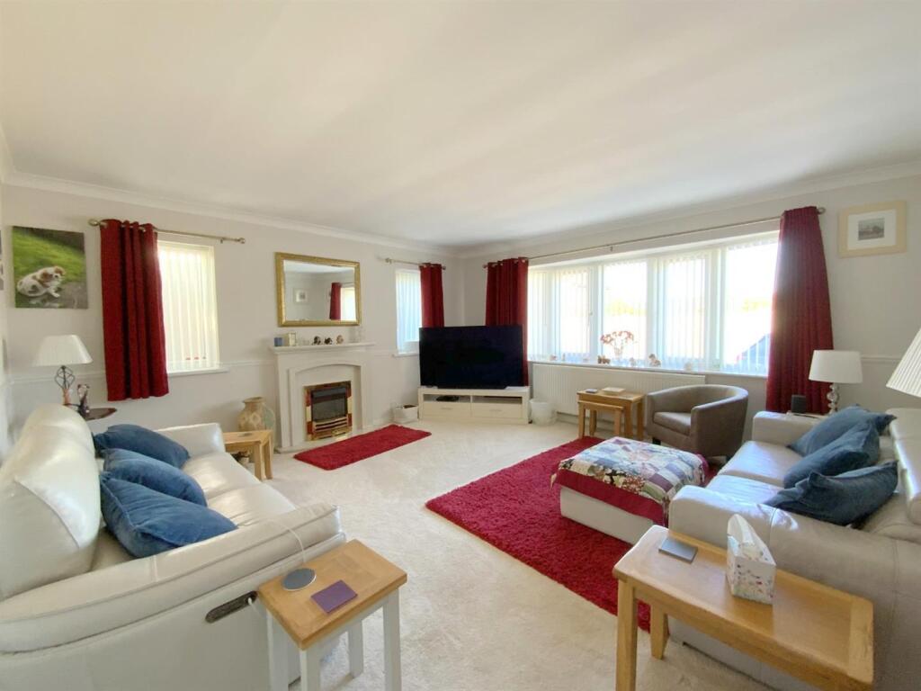 Poplar Drive, Humberston photo 2