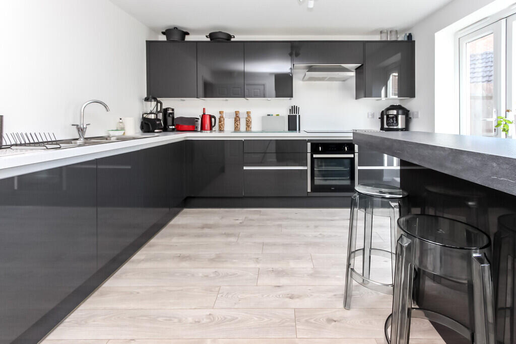 House in Northampton, Wellingborough - View 3