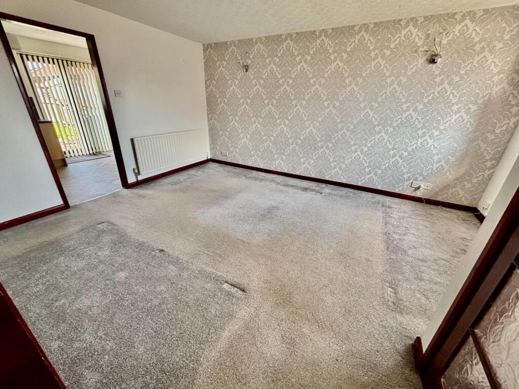 House in West Lindsey, Park Springs, Gainsborough - View 5