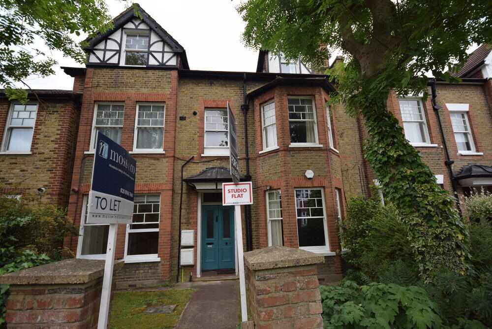 Main image of property: Merton Hall road, SW19: 1 bath furn