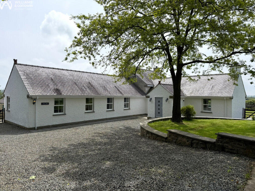 Main image of property: Pencraigwen, Llannerch-y-medd, Anglesey, LL71