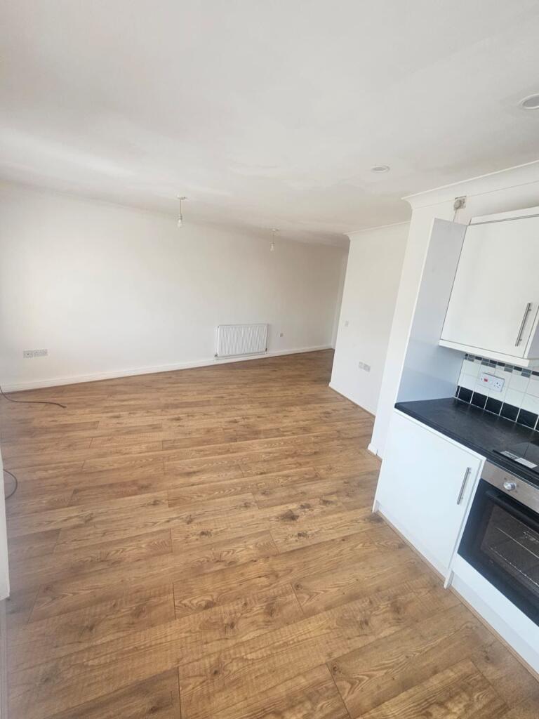 Cambridge Court, Tindale Crescent, Bishop Auckland photo 5