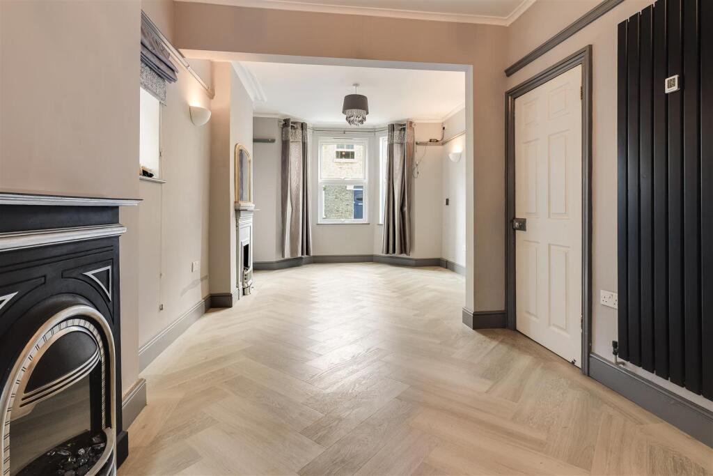 House in Cambridge - View 4