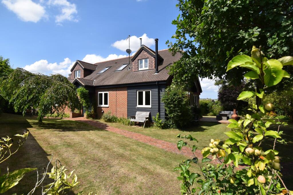 Main image of property: Honeysuckle Cottage, Headcorn Road, Platts Heath, ME17