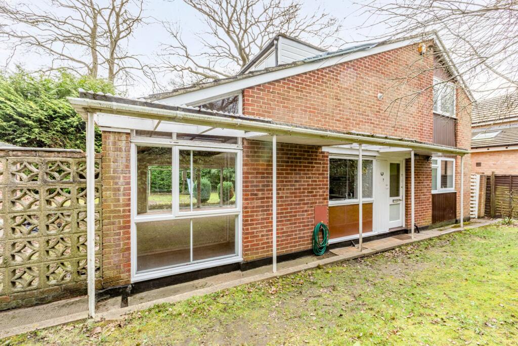 Main image of property: Maxwell Drive, West Byfleet, Surrey, KT14