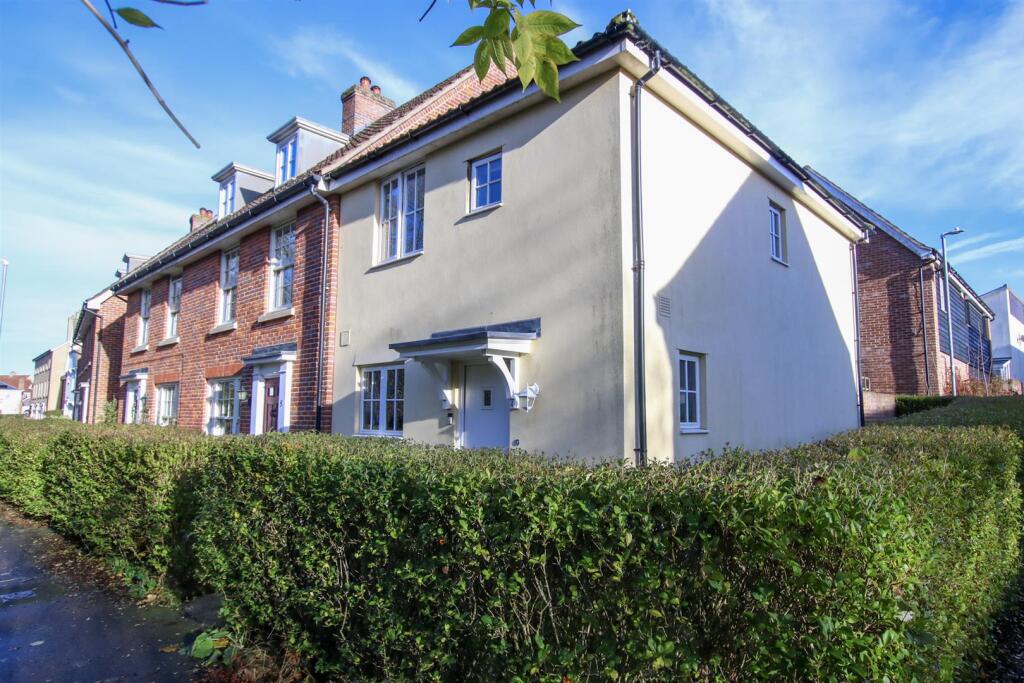 Main image of property: Fromus Walk, Saxmundham