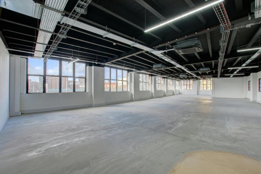L7D_9997_8_9_Fusion-Interior.jpg