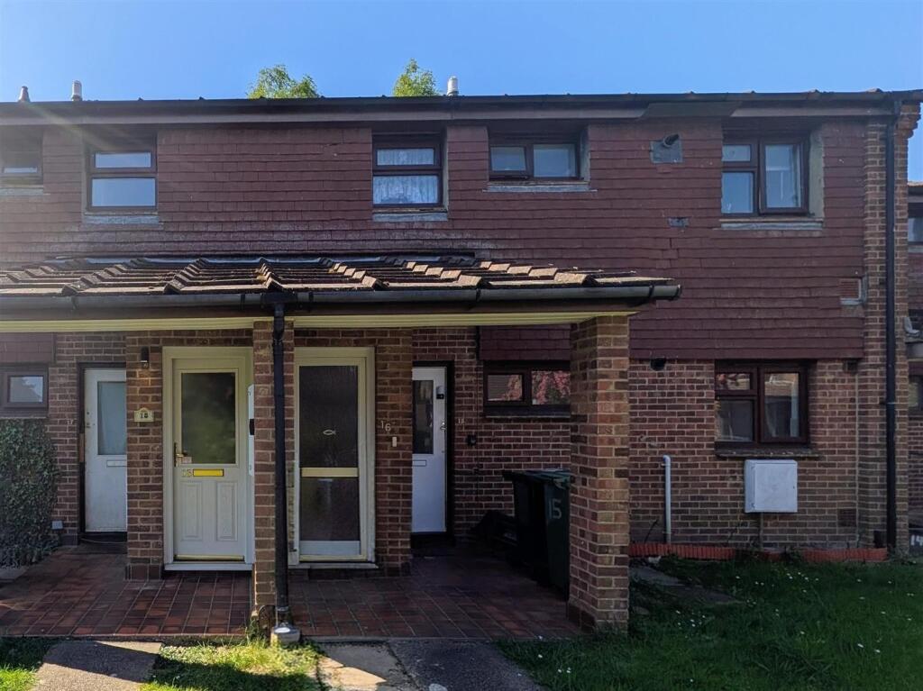 Main image of property: Stag Close, Bishopstoke, Eastleigh