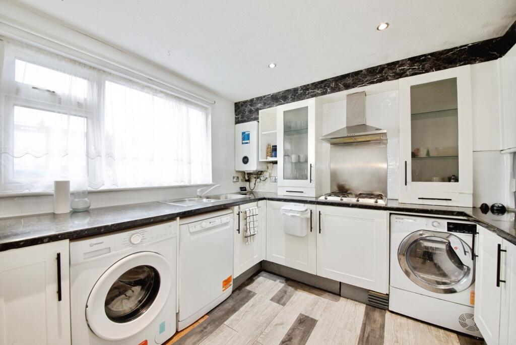 House in London - View 3