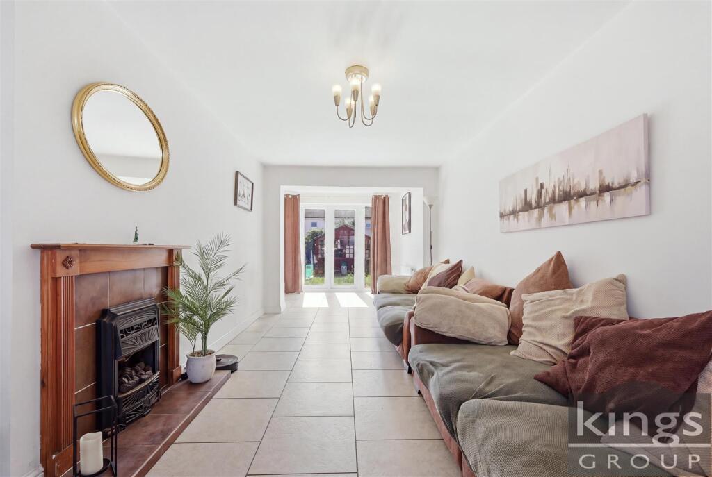House in Harlow, Tye Green - View 3