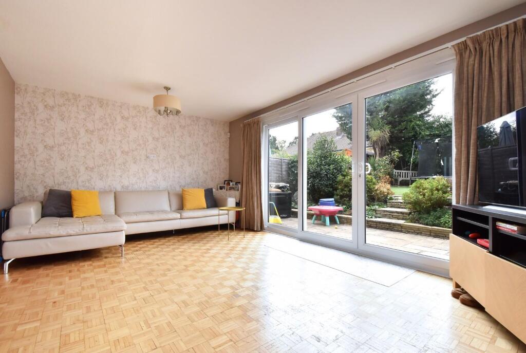 House in Bromley - View 2