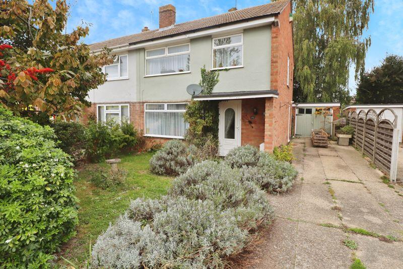 3-bed house on St. Marys Close, Great Bentley, CO7, £280,000