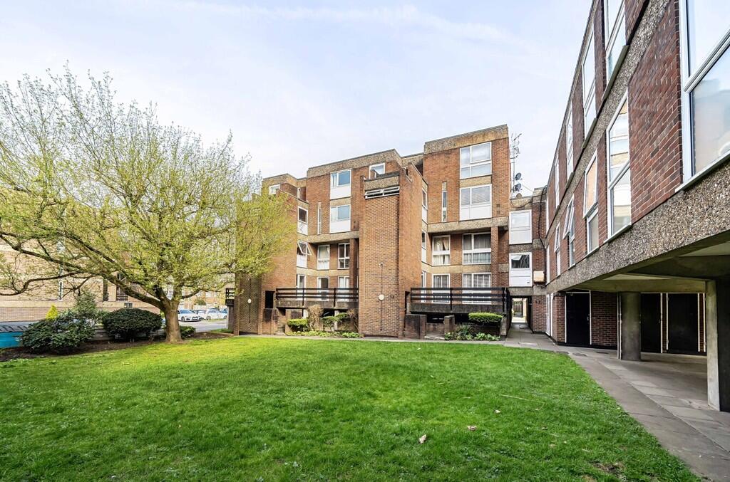 Main image of property: Manor Road, Sidcup, DA15 7HZ