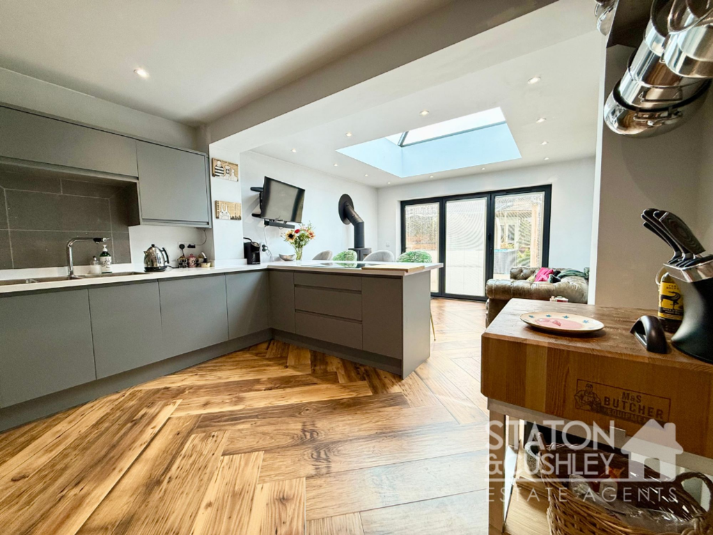 House in Nottingham - View 4