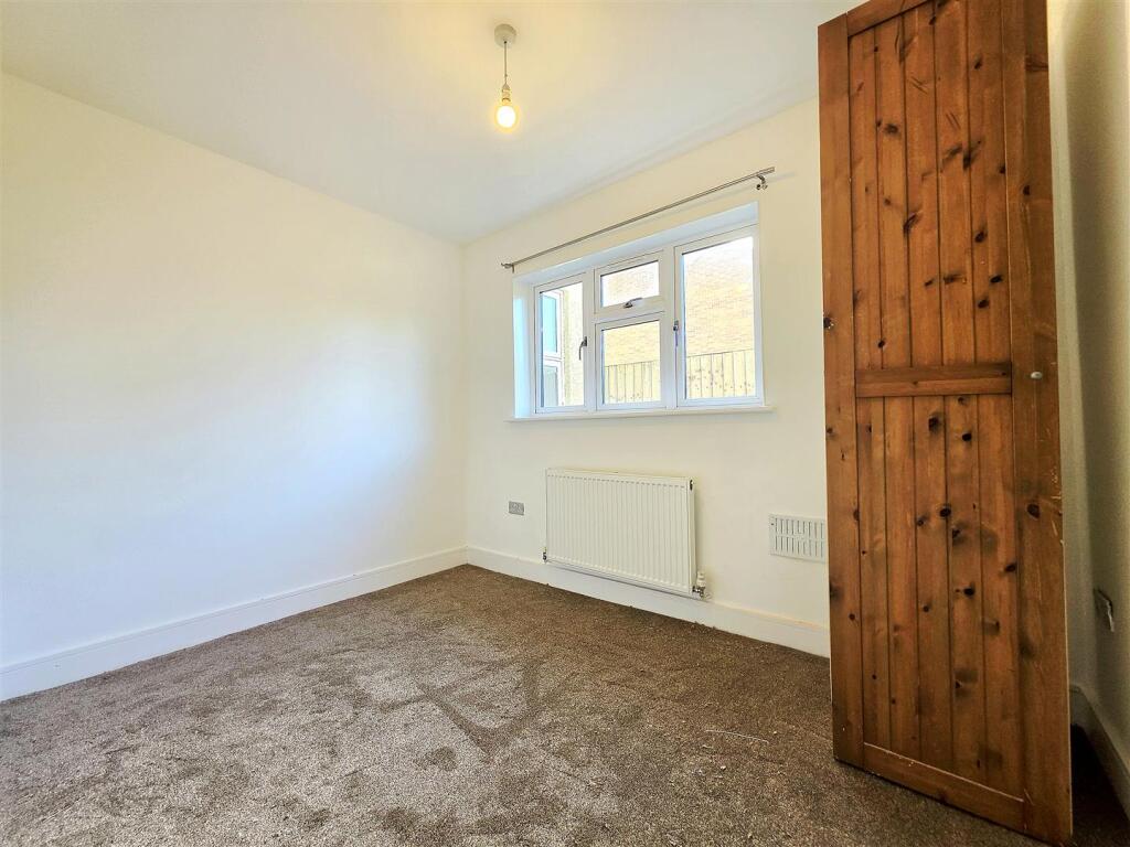 Apartment in Harrow - View 5