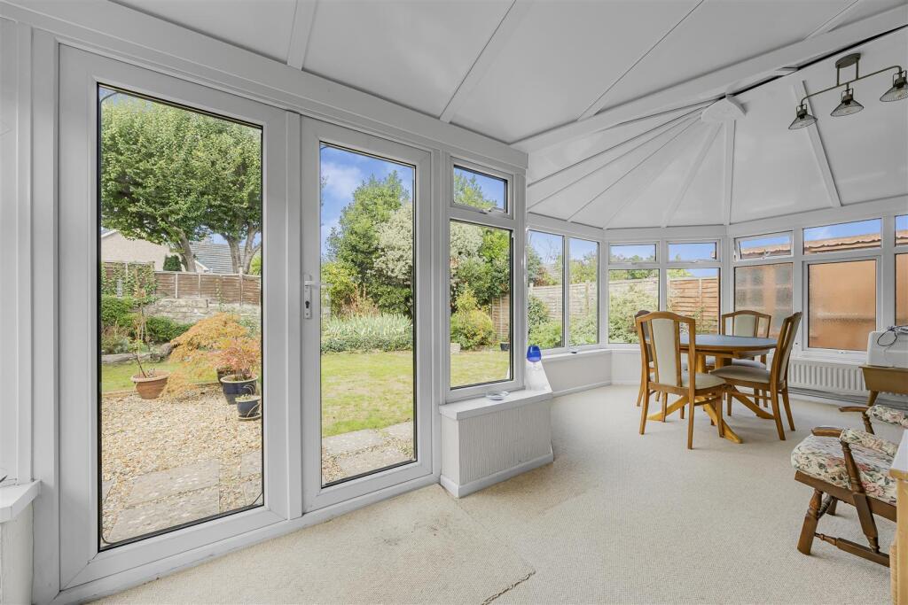 Evenlode Way, Keynsham photo 3