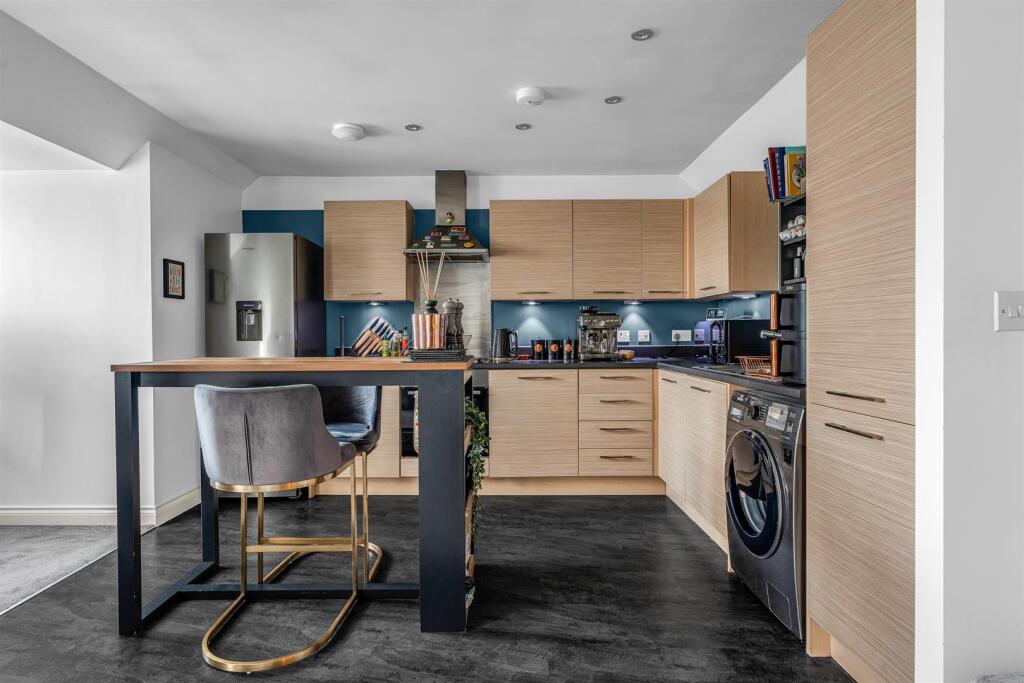 Apartment in Stevenage - View 5