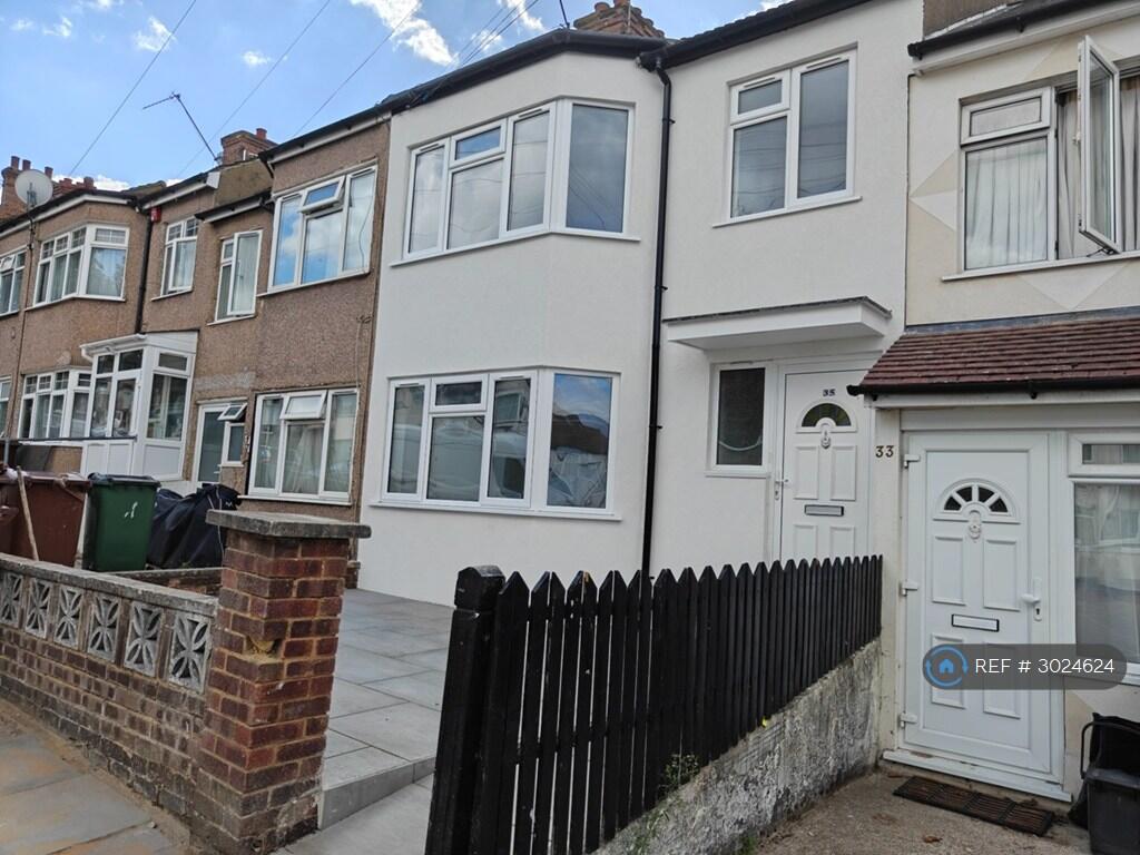 House in Harrow - View 2
