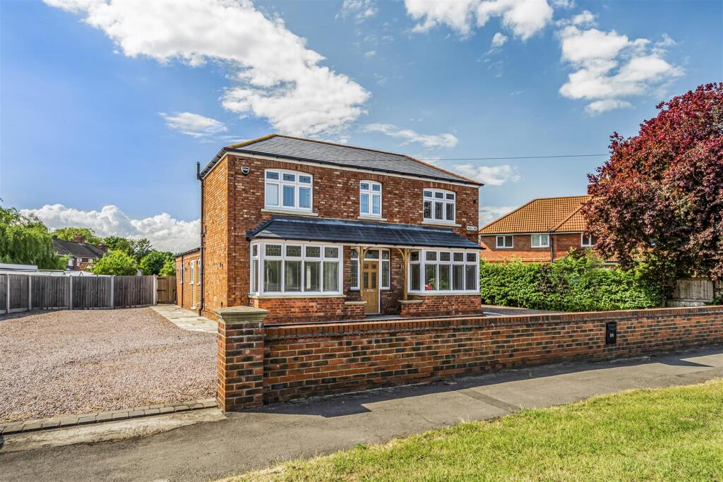 Main image of property: Hull Road, Howden