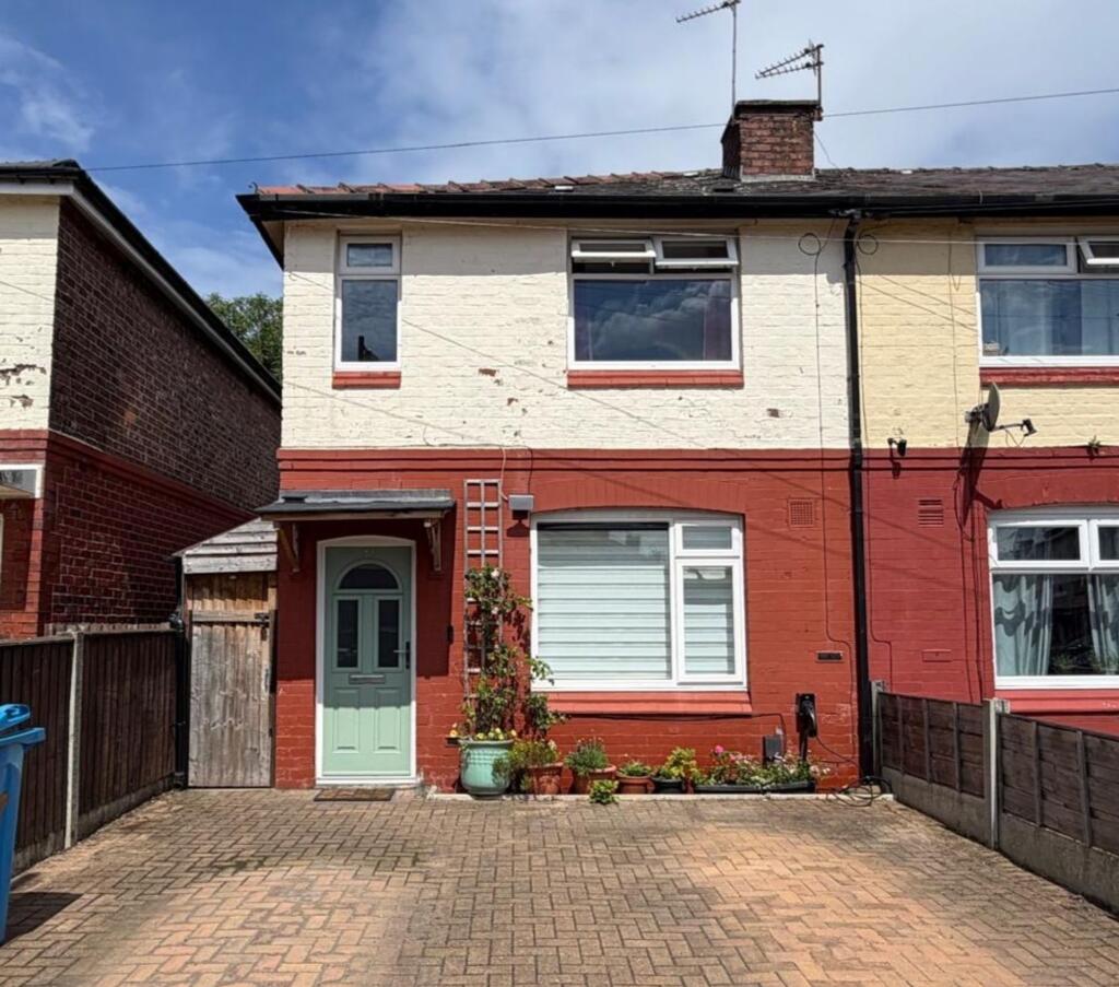 Main image of property: Bradshaw Lane, Stretford, M32