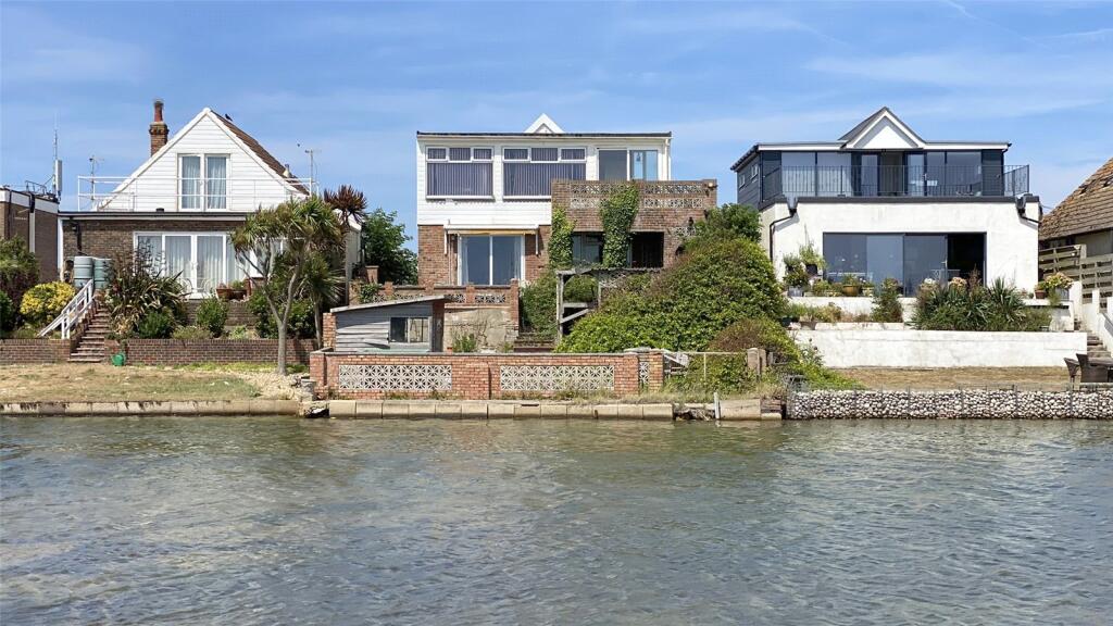 Main image of property: Brighton Road, Lancing, West Sussex, BN15