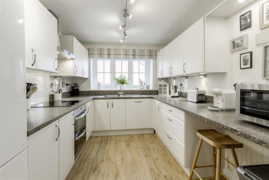House in Wellingborough, Redhill Grange - View 4