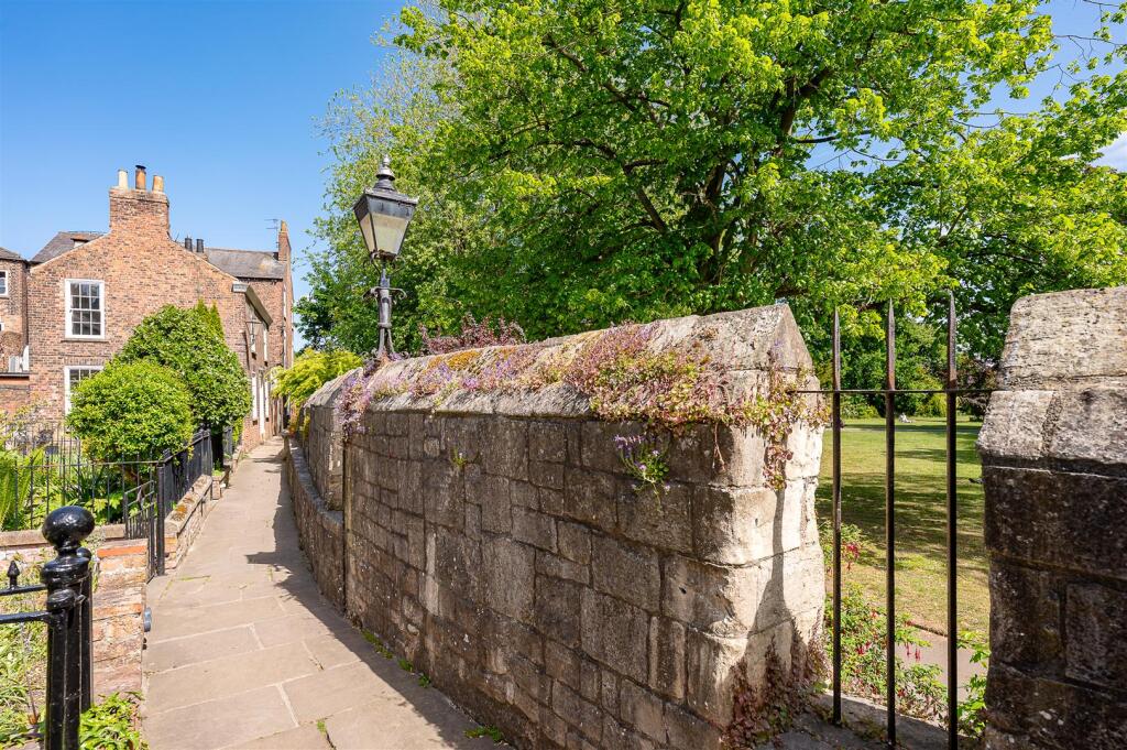Tower Place, York, YO1 9RZ - View 5